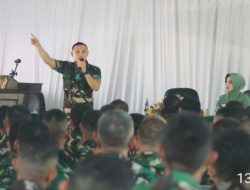 Dandim 1210/Landak Tekankan Loyalitas dan Soliditas Saat Jam Komandan