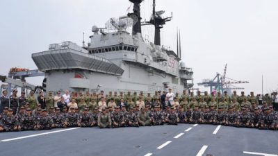 Menhan Sjafrie Sjamsoeddin Sambut Kapal ITS Giuseppe Garibaldi di Pelabuhan Tanjung Priok