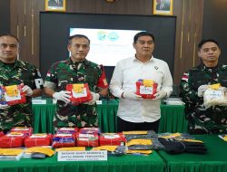 TNI AD Berhasil Gagalkan Penyelundupan Narkoba di Perbatasan, 16,4 Kg Sabu Diserahkan ke BNNP Kalbar