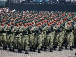 Catatan HUT ke-81 TNI: Melompat ke Dekade Baru, Menatap Pertahanan Multi-Domain