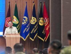 Pembekalan di Sesko TNI: Menhan Tekankan Kepemimpinan dan Strategi Pertahanan Negara