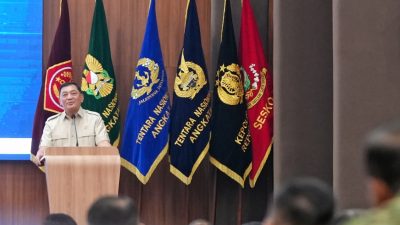 Pembekalan di Sesko TNI: Menhan Tekankan Kepemimpinan dan Strategi Pertahanan Negara