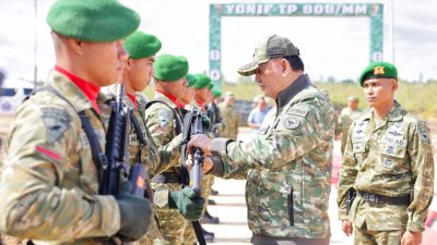Kunjungi Yon TP 808/Mbaham Matta, Menhan Tekankan Peran TNI Dukung Pembangunan Papua Barat