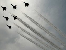 Aksi Fly Pass Pesawat Tempur TNI AU Warnai Gelaran Merdeka Run 2026