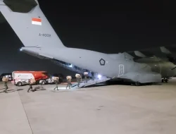 TNI Terus Lakukan Penanganan Dampak Gempa di NTT, Kerahkan 8.122 Personel dan Salurkan 913,898 Ton Bantuan