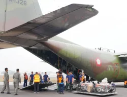 Hari Kedelapan Belas Penanganan Gempa NTT, TNI Kirim 1.054,603 Ton Bantuan