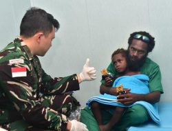 Misi Kemanusiaan di Laut Lepas, KRI WSH-991 Evakuasi 11 Warga Papua Nugini Yang Hanyut di Perairan Samudera Pasifik