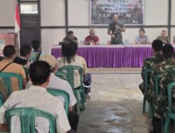 TNI Sosialisasikan Bahaya Karhutla di Mempawah Hulu, Ajak Warga “Jaga Alam Jaga Kesehatan, Jaga Generasi”