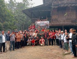 Tim Penyuluhan Mabes TNI Sosialisasi Pencegahan Kebakaran Hutan dan Lahan di Desa Pahauman