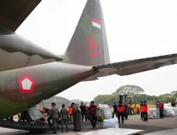 Hari Kedua Puluh Lima Penanganan Gempa NTT, TNI Kirim 1.226,182 Ton Bantuan