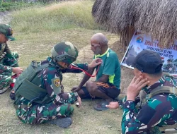 Hadir Lebih Dekat Dengan Masyarakat Walesi, TNI Gelar Bakti Sosial Kesehatan dan Pangan